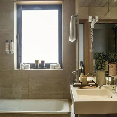 Hotel Mercure Centro Santa Catarina 4*
