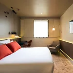 Mercure Centro Santa Catarina Hotel 4*
