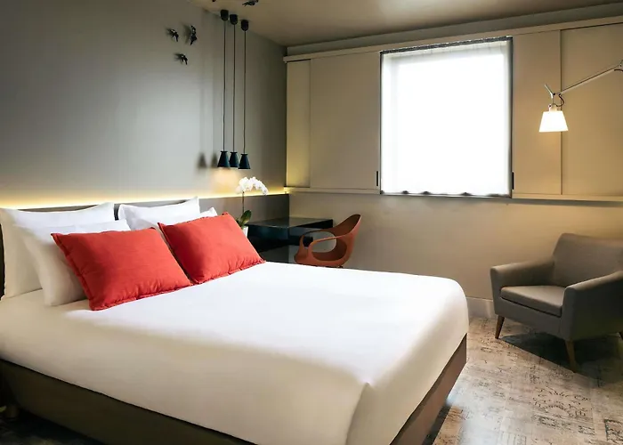 Mercure Centro Santa Catarina 4* פורטו