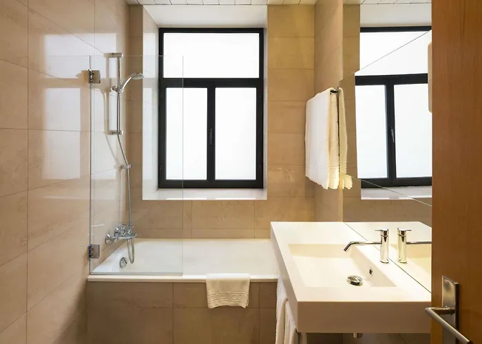 Hotel Mercure Centro Santa Catarina 4*