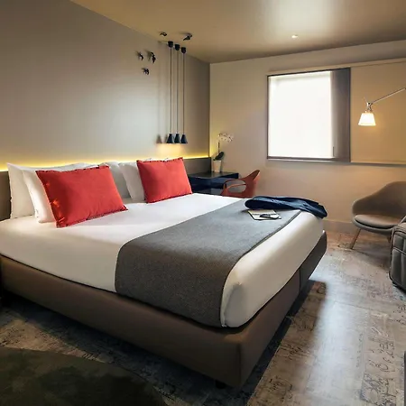 Hotel Mercure Centro Santa Catarina 4*