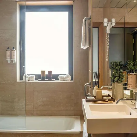 Hotel Mercure Centro Santa Catarina 4*