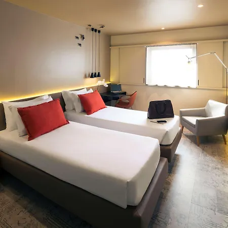 Mercure Centro Santa Catarina 4* ポルト