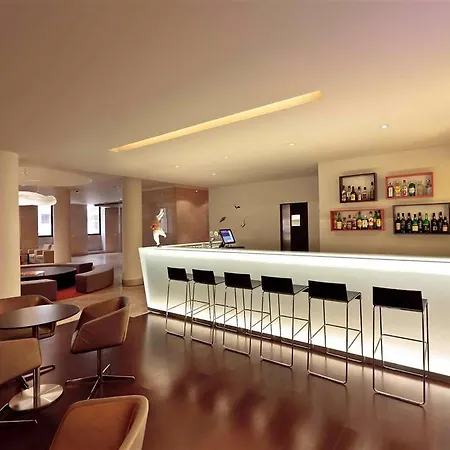 Mercure Centro Santa Catarina פורטו
