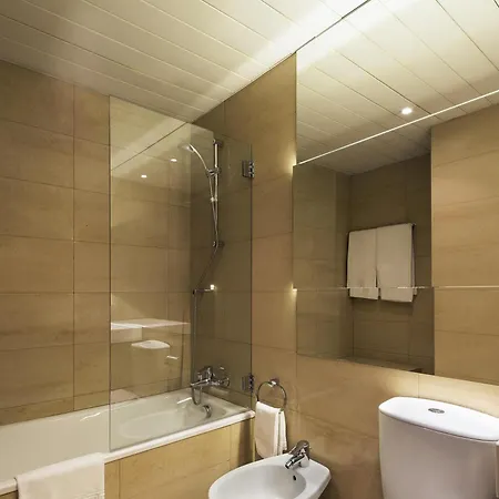 מלון Mercure Centro Santa Catarina 4*