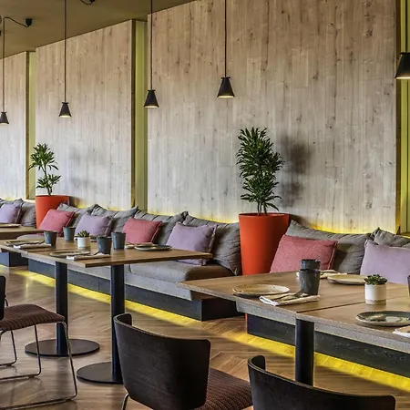 Hotel Mercure Centro Santa Catarina 4*