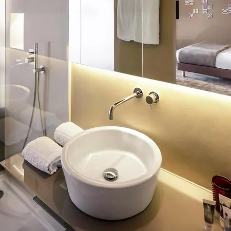 Mercure Centro Santa Catarina 4* פורטו