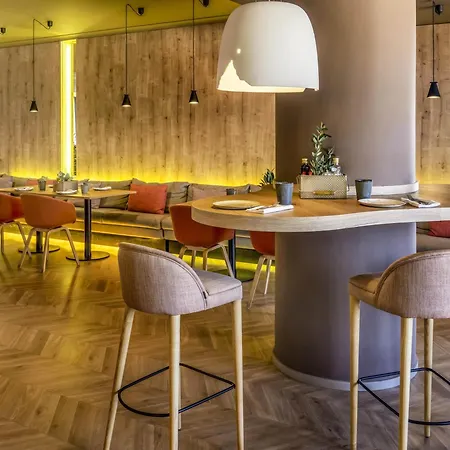 Mercure Centro Santa Catarina 4*