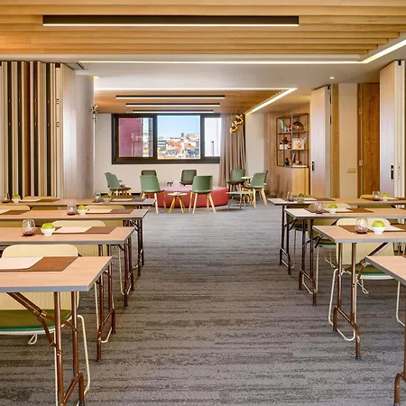 Hotel Mercure Centro Santa Catarina 4*