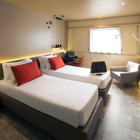 Mercure Centro Santa Catarina 4*