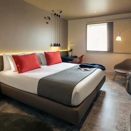 Mercure Centro Santa Catarina פורטו