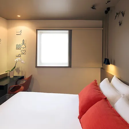 Mercure Centro Santa Catarina מלון